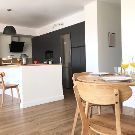 Lujoso En La Laguna (Tenerife)