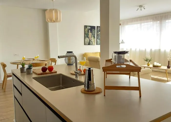 Lujoso En Apartament La Laguna (Tenerife)